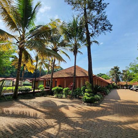 Masindi Hotel Exterior foto