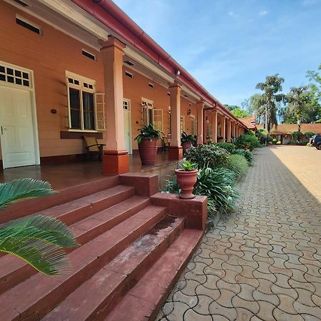 Masindi Hotel Exterior foto