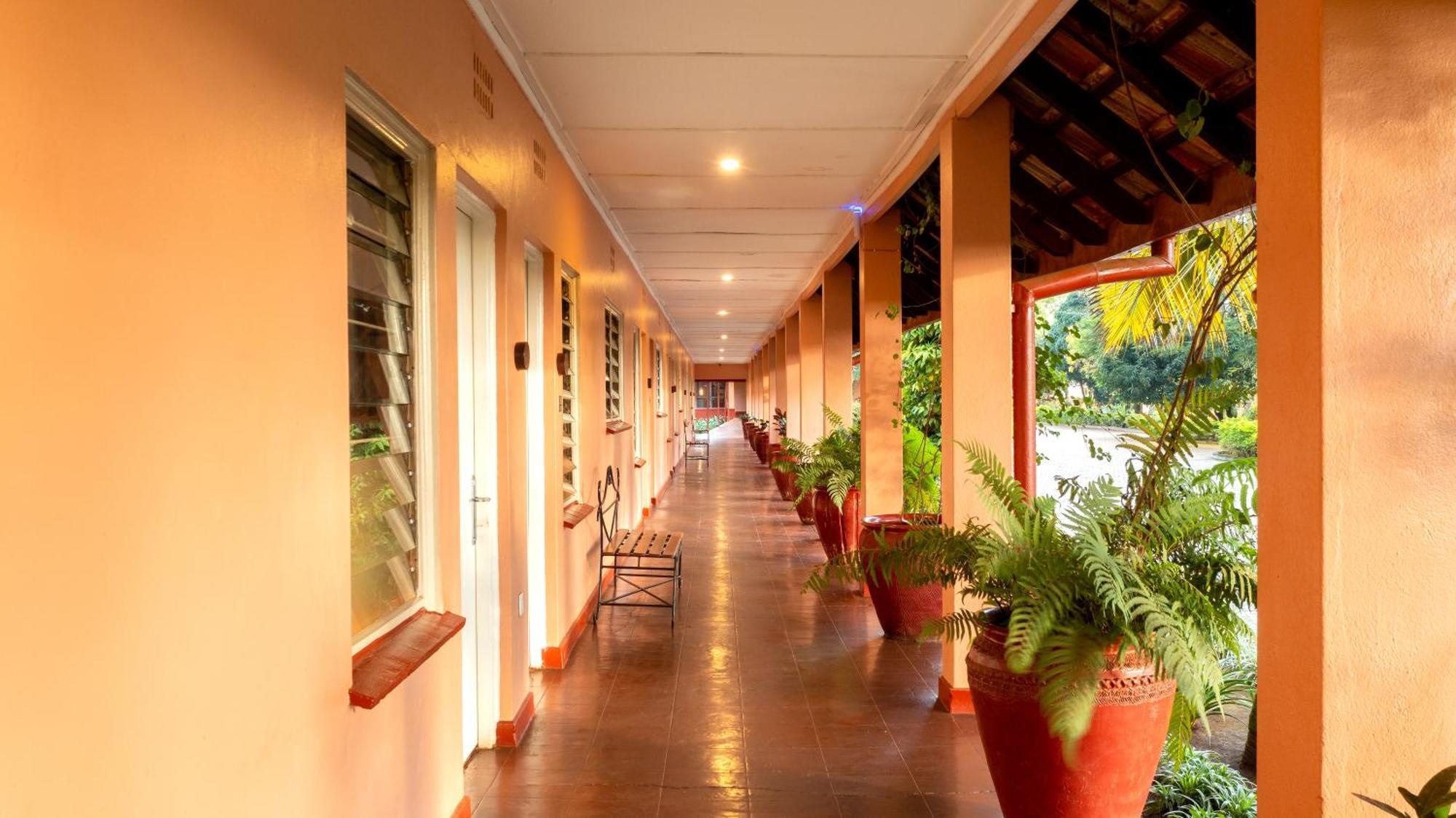Masindi Hotel Exterior foto