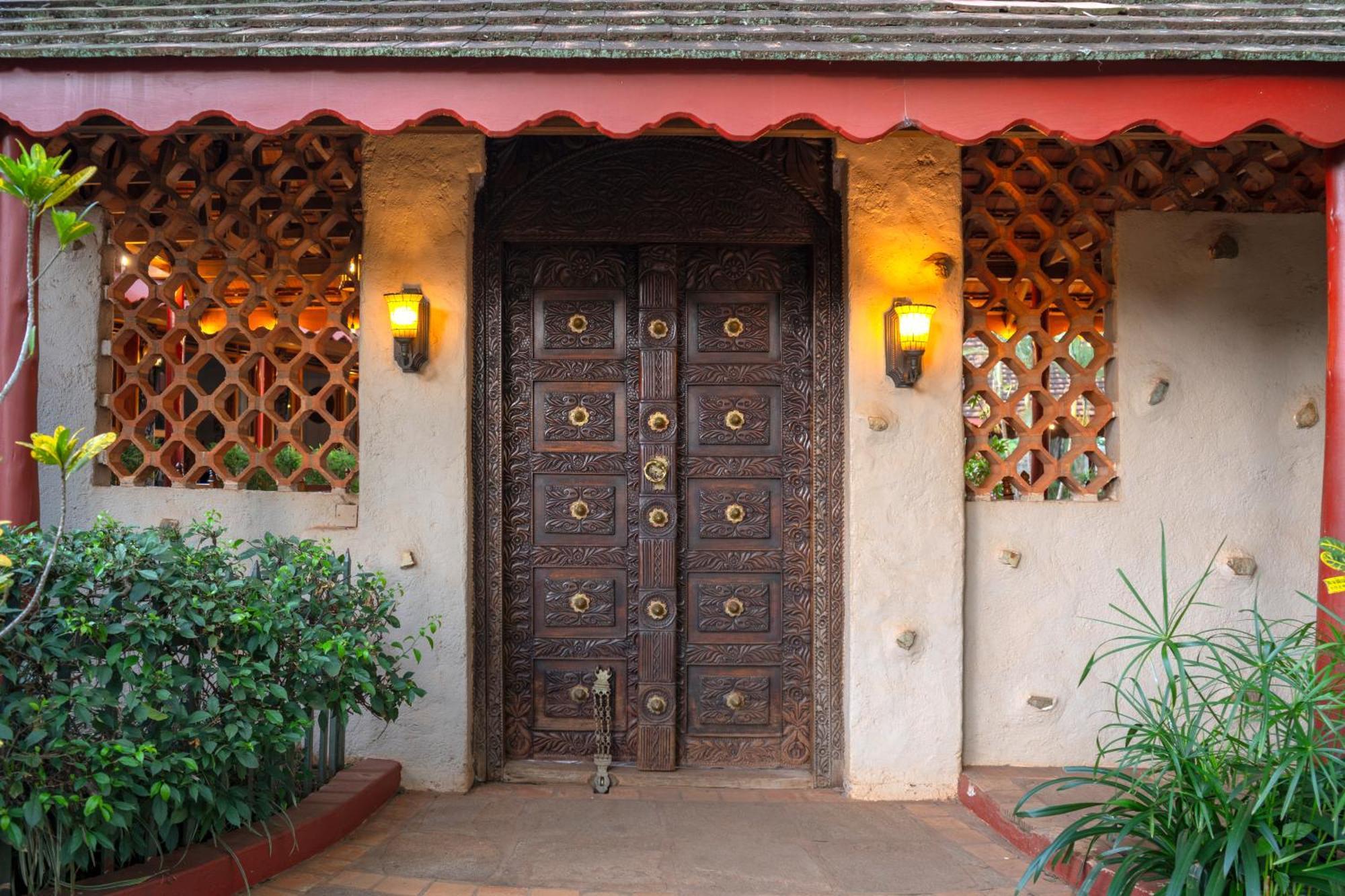 Masindi Hotel Exterior foto