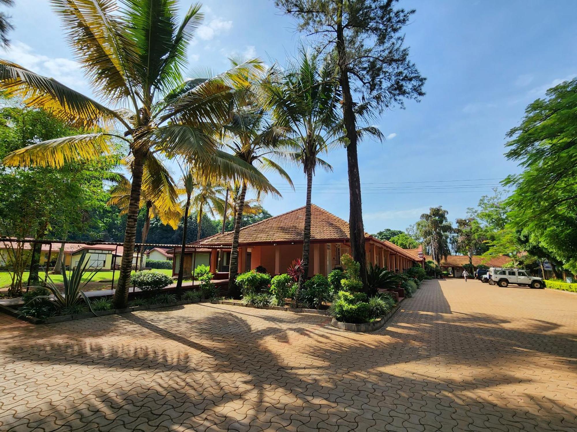 Masindi Hotel Exterior foto