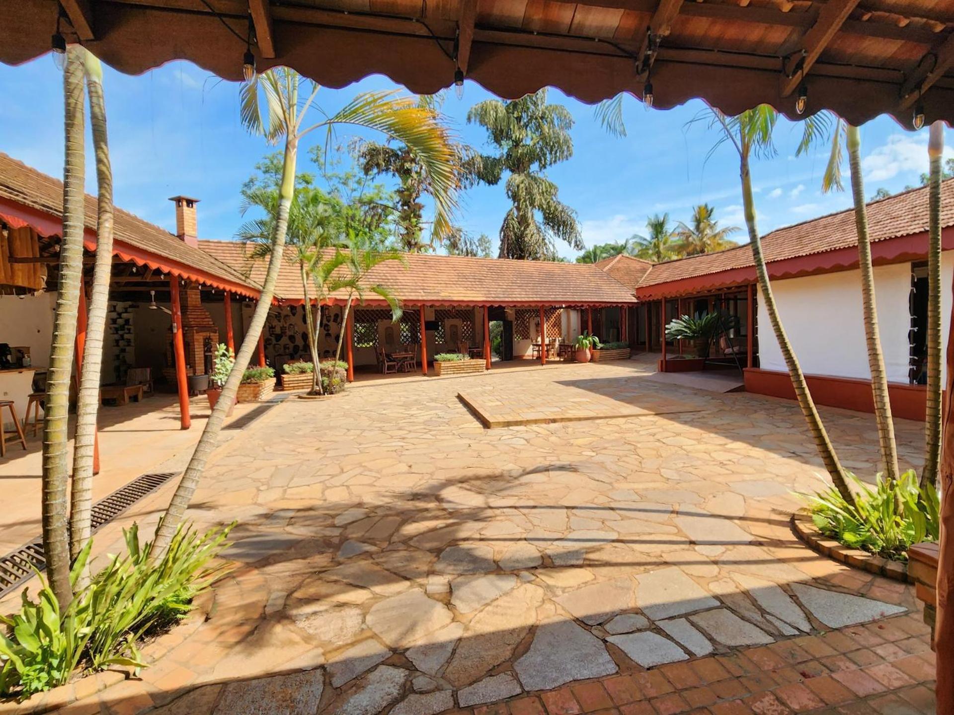 Masindi Hotel Exterior foto